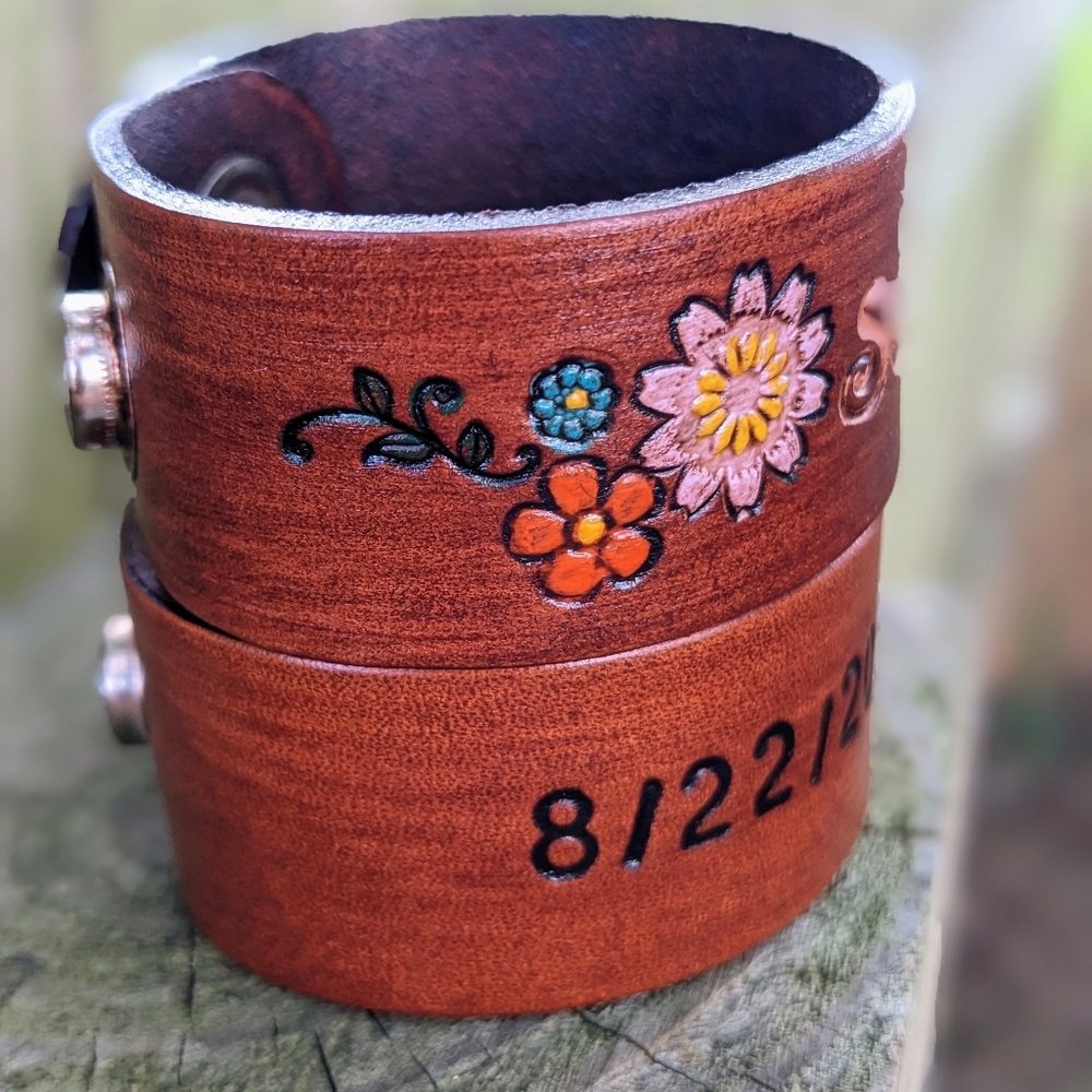 Bracelets - Picture 4 of 7